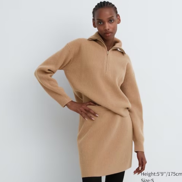 Uniqlo Premium Lambswool Mini Skirt - Picture 2 of 8